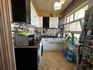 ist petrol tbilisi prospekti: Bakı, 5 otaqlı, Köhnə tikili, m. Həzi Aslanov, 106 kv. m — 4