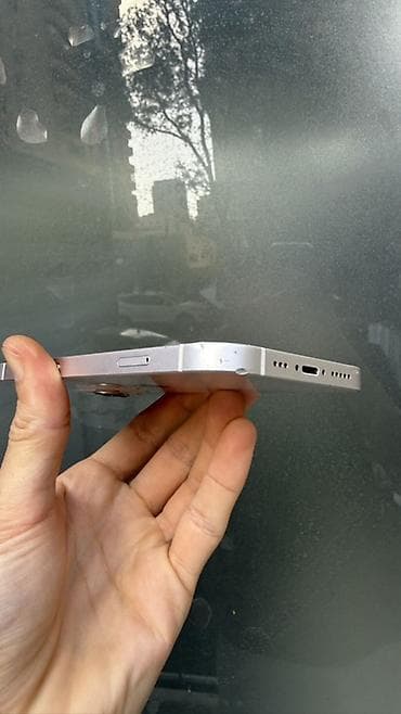 iphone 19: IPhone 13, Ağ, Simsiz şarj — 5