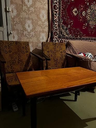 membran mebel nədir: Qonaq otağı üçün, İşlənmiş, Açılmayan, Dördbucaq masa, 2 stul — 5