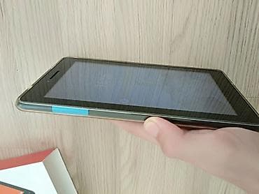 Android planşet - Təxmini 7–8 düymlük sensorlu ekran, klassik qara lalafo.az -da Android planşet - Təxmini 7–8 düymlük sensorlu ekran, klassik qara