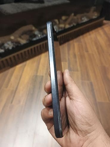 ihpone 8: Infinix Hot 30 Play, 128 GB, rəng - Göy, Sensor — 4