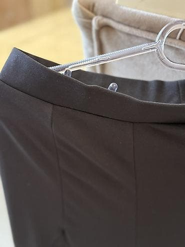 şalvarlar: Qara rəngli qadın şalvarı – volanlı dizayn - Model: geniş — 2