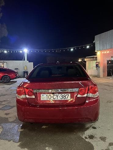masin satsi: Chevrolet Cruze: 1.4 l | 2012 il 216000 km Sedan — 2