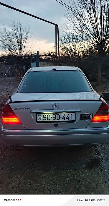 mercedes axor: Mercedes-Benz sedan (W202 C‑Class) - Kuzov: sedan, gümüş rəng - — 2