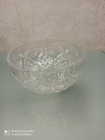 Xrustal vaz, meyve ve s. ucun