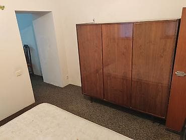 Kirayə verilir, 2 otaq bayılda bazar stor la üzbəüz. Bina evi — 9