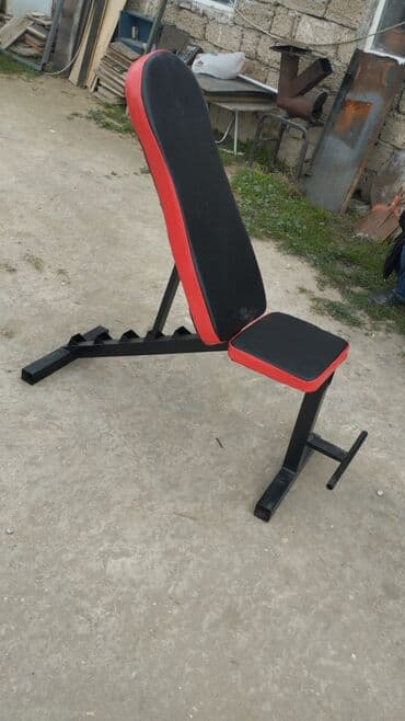 Спортивные сумки: Çoxfunksiyalı fitnes skamyası - Üst və oturacaq hissəsi qara rəngdə — 2