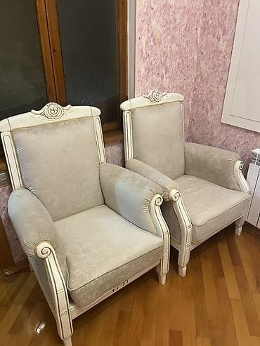 klassik divanlar: Klassik üslubda 3 parçalı yumşaq mebel dəsti - Tərkib: 2 nəfərlik — 4