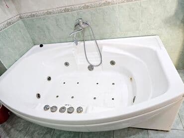 su mühərriki: Hidromassajlı künc vanna Alınan qiymət 2400 AZN. Satılır 190 AZN. Bu — 5