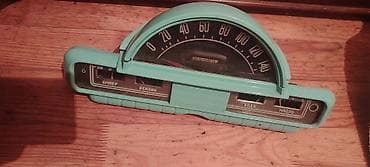 Məhsul: Sovet istehsalı klassik avtomobil üçün alətlər paneli və əlavə