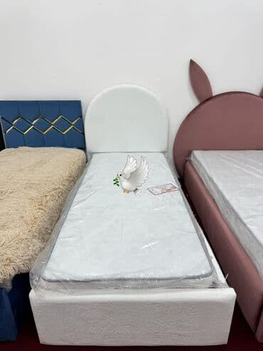 Yeni, Təknəfərlik çarpayı