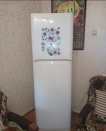 İki qapılı məişət soyuducusu - Üst hissədə dondurucu bölmə, alt — 2