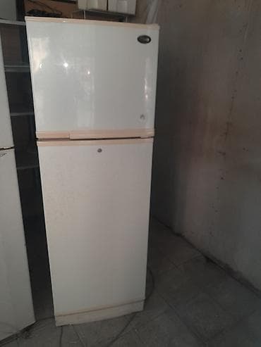 İşlənmiş 2 qapılı Soyuducu Satılır, rəng - Ağ, Təkərli lalafo.az -da İşlənmiş 2 qapılı Soyuducu Satılır, rəng - Ağ, Təkərli