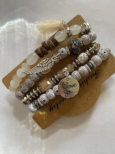 Сумки: Qiymət 5-10-15-20 Manat Aralığı Ünvan 28 May Zümrüd daşlı zərgərlik — 7