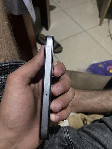 ekran redmi note 8: IPhone 4, Qara — 3
