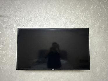 televizor aparatı: Smart TV – Samsung - Ekran diaqonalı: təxminən 43–50" - Smart TV — 2