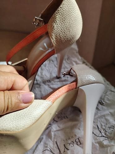 hamam papagi: B&Y Shoes qadın tuflisi - Model: incə burunlu, T-kəmərli, açıq — 3