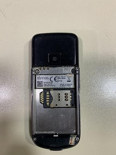 plestesin 2: Nokia < 2 GB Memory Capacity, rəng - Qara, Düyməli — 2