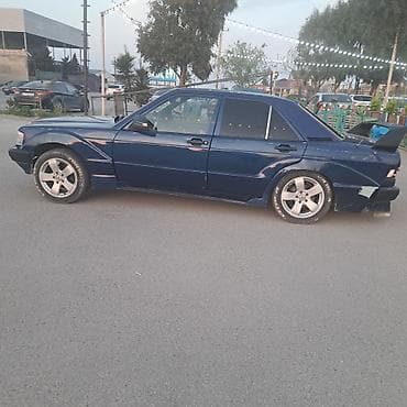 tap az mercedes 190: Mercedes-Benz 190 (W201): 2.5 l | 1993 il Sedan — 8