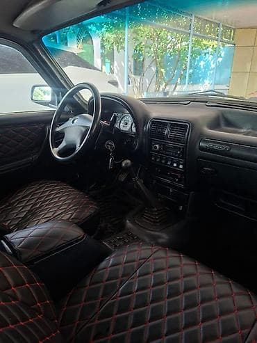 vaz 2107 ehtiyat: Qaz 31029 “Volqa” sedan 1994 ci il 2.4 mator yenidən ful yığılıb - — 7