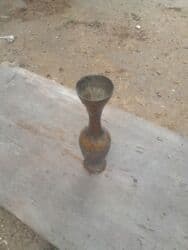 dekarativ gul: Bir vaza, Metal — 1