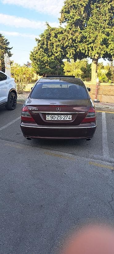 mercedes s600: Mercedes-Benz E 230: 2.5 l | 2008 il Sedan — 4