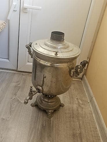 blu ray disk: Kömür/odunla işləyən metal samovar. 3-4 dəfə işlənib. 5 litr su — 3