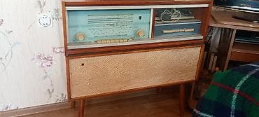 retro gramofon: Estoniya 4 . her şeyi işləkdir super Vəziyyətdədir Vintage — 1