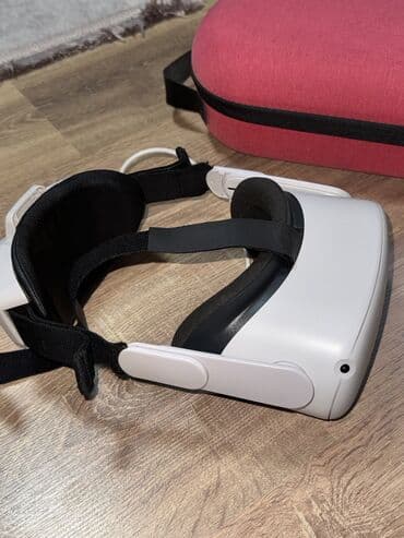 OCULUS QUEST 2.Dəstə uzunmüddətli oyunlar üçün powerbank daxildir.Ela