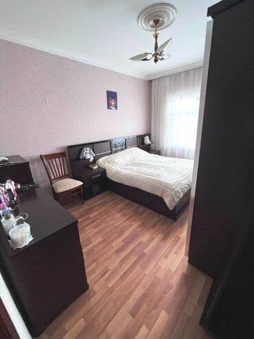 qaradag sahil ev satilir: Bakı, Yeni Günəşli Massiv D, 3 otaqlı, Köhnə tikili, m. Həzi Aslanov, 80 kv. m — 2