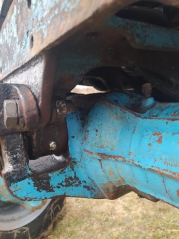 avto maşın: Minsk Traktor Zavodunun Belarus seriyasından dördçəkən traktor — 9