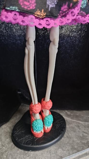 Monster high - skelita art class. Кукла в хорошем состоянии все — 4