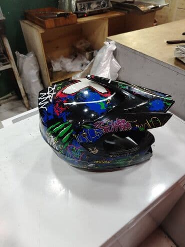 Boşqablar: Tecili satilir 1 ci Kros kaska 50 azn 2 ci Sabrina 15 sumka 30 — 2