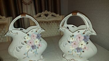 konfet qabi: Yeni ile xanimlara zovq oxsayan gozel hediyye ola biler .Farfor — 2