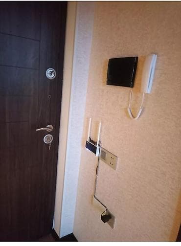 Квартиры: ✔️Ev yenitikili binadadır 2otaqli studiya mənzil 10cu mkr kristal — 10