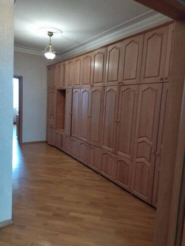 2 otaqlı mənzil vasitəçisiz: Azadliq metrosuna yaxın 11 mertebeli binanın 9-cu mərtəbəsində — 9