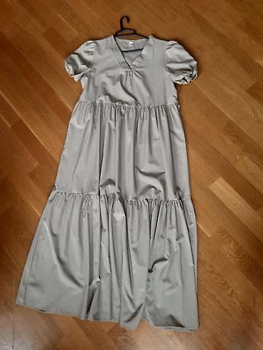 hamam papagi: Bej rəngli uzun don - Model: üçpilləli, A-kəsim maxi - Yaxa — 1