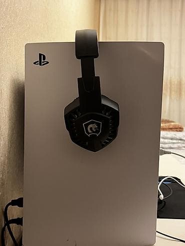 dvd ssd: PlayStation 5 (diskli versiya) - Sony PS5 konsolu, disk yuvası ilə - — 1