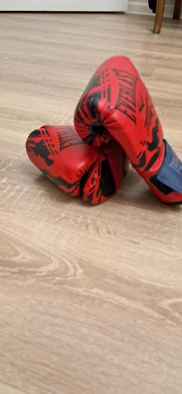 boks sekilleri: Everlast boks əlcəkləri - Rəng: qırmızı-qara naxışlı, mavi bilək — 1