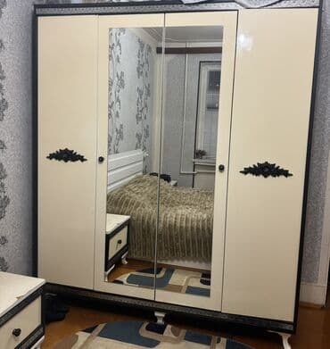 Açılan, 4 qapılı Düz dolab, Qarderob, paltar dolabı