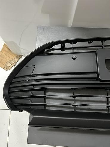 bufer niva: Ön, Toyota Fielder — 2