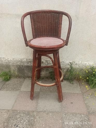 Rattan bar taburesi - Material: təbii rattan/çəpər hörgü arxa dayaq — 1