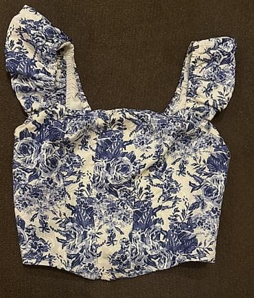 glo hyper plus: Qadınlar üçün qısa top – mavi-ağ güllü naxış - Model: qısa, büstyer — 1