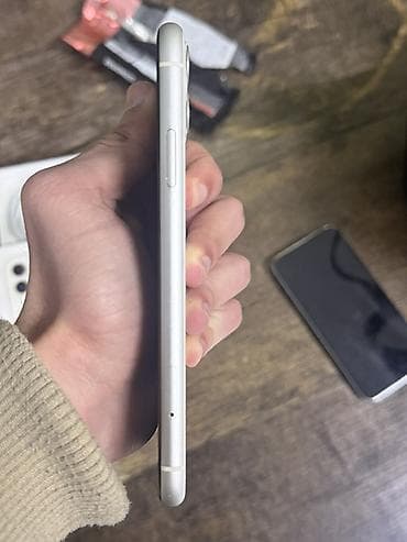 samsung a14 qiyməti: IPhone 11, 128 GB, Ağ, Barmaq izi, Simsiz şarj, Face ID — 4