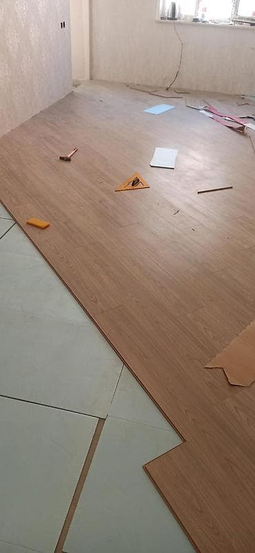 lami̇nat ustasi: Laminat ustasıyam 10 ildi bu işi görürəm pola aid her işi görürəm — 7