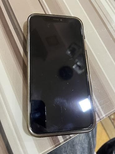 tecno camon 40 pro: IPhone 11, Qara, Face ID — 10