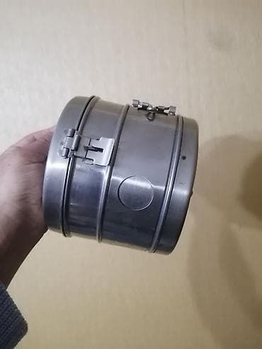 Это медицинский стерилизационный бикс (контейнер) советского — 2