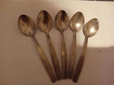 Məhsul: Metal qaşıq dəsti Təsvir: - 5 ədəd eyni model yemək qaşığı -