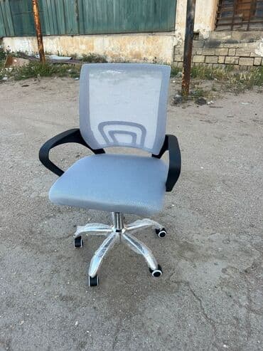 детский компьютерный стул, кресло: Новый, С колесиками, Рукояти не регулируются, Ткань — 1