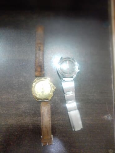 rus papağı: Qol saatı — 2